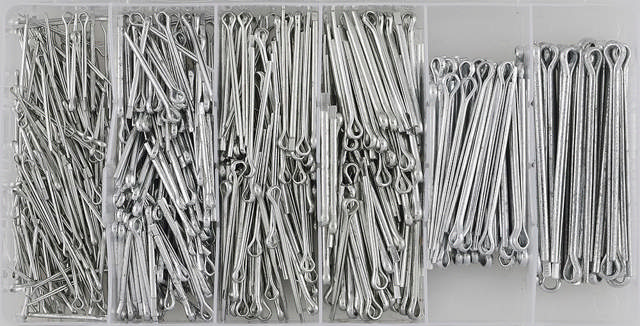 Assortment of pins 555pcs