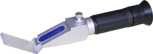 Refractometer